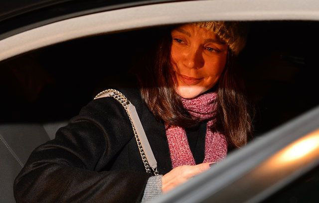 Elçin Sangu fena yakalandı: En çirkin halimle çektiler - Resim: 2