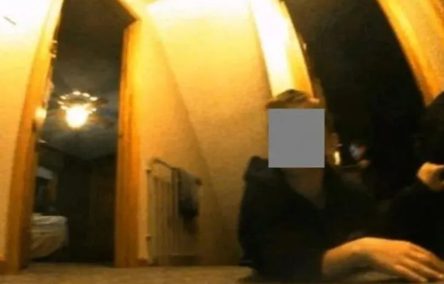 Robot süpürge tuvaletteki kadını kayda aldı! Gizli çekilen görüntüler internete düştü - Resim: 1