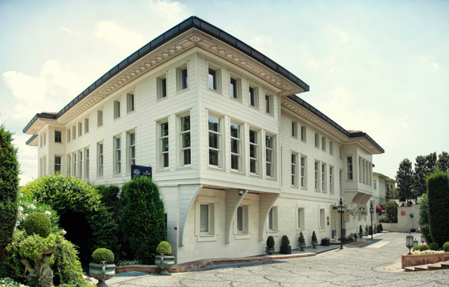 Boğazın en güzel yalısı satıldı kavga çıktı! Yeni sahibi Serdar Bilgili eski sahibi de tanıdık - Resim: 0