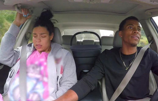 Ünlü şarkıcı kameralar önünde doğum yaptı! İşte o anlar... - Resim: 2