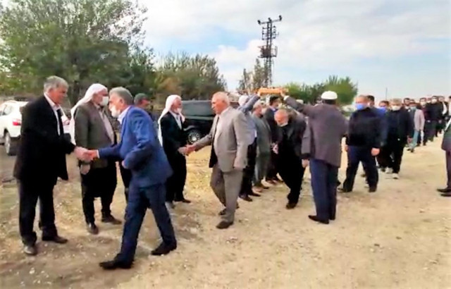 Diyarbakır'da husumetli iki aile törenle barıştı - Resim: 0