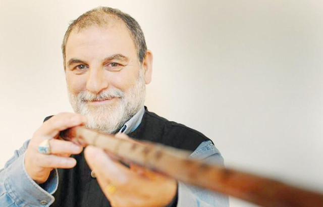 İBB'nin Türkçe Kur'an rezaletine ortak olmuştu! Rakı sofrasında genç bir kadına sarkıntılık etti - Resim: 0