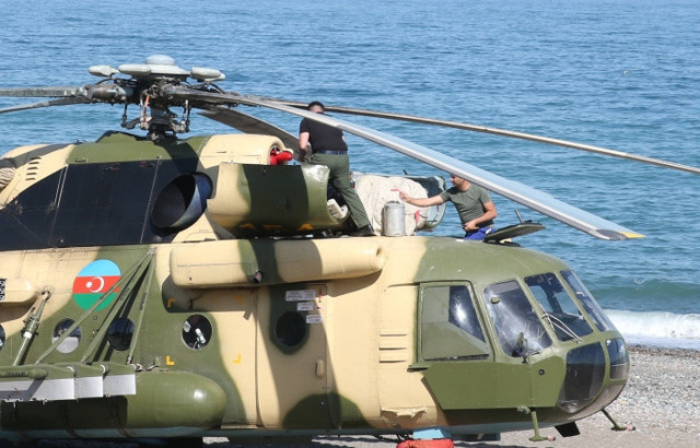 Azerbaycan'a ait askeri helikopter Giresun'a zorunlu iniş yaptı - Resim: 0