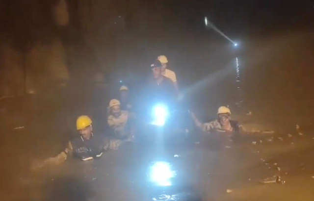 T&uuml;nel inşaatına su doldu &ccedil;ok sayıda kişi hayatını kaybetti - Resim: 1