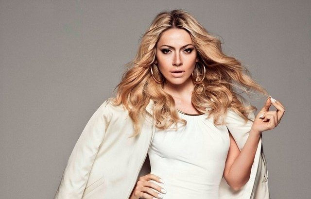 Hadise hakkında çıkan aşk haberlerine isyan etti - Resim: 1