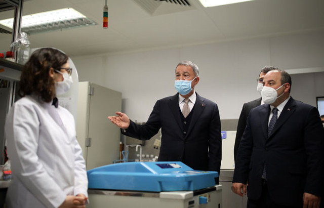 Bakan Mustafa Varank'tan yerli aşı açıklaması: Faz 2 sonuçları bu ay sonu Sağlık Bakanlığı'na iletilecek - Resim: 0