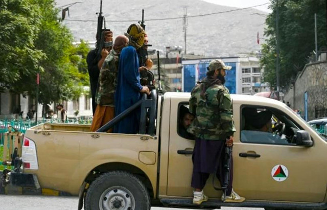 Taliban'ın el koyduğu Amerikan teçhizatı görüntüleri Washington'ı zor duruma soktu - Resim: 1