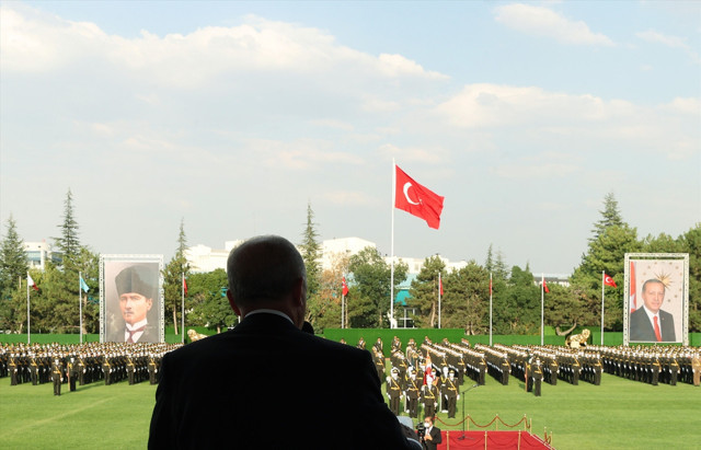 Cumhurbaşkanı Erdoğan'dan, Kara Harp Okulu diploma töreninde açıklamalar - Resim: 0