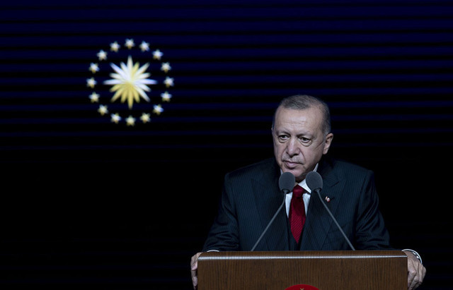 Cumhurbaşkanı Erdoğan'dan canlı yayında flaş açıklamalar! Öğretmenlere 3600 Ek Gösterge müjdesi - Resim: 0