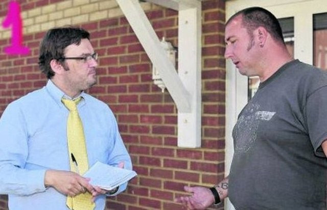 Şeytana benzemek istedi servetini harcadı - Resim: 1