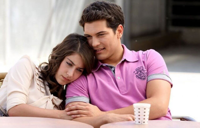 Hazal Kaya ve Çağatay Ulusoy Adını Feriha Koydum'dan sonra tekrar bir arada - Resim: 1