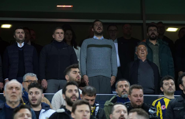 Dev derbiye Redmond damga vurdu! Kadıköy'de 10 kişi kalan Beşiktaş, Fenerbahçe'yi dağıttı! - Resim: 5