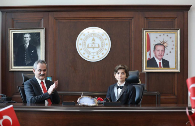 Bakan Mahmut Özer koltuğunu Kaan Can İl’e devretti - Resim: 1