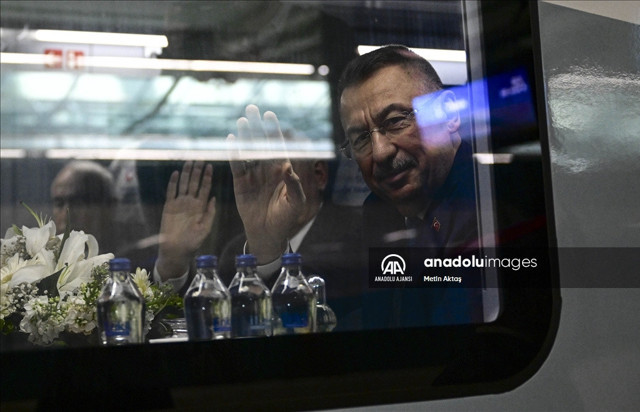 Kırıkkale'deki toplu açılış törenine katılan Fuat Oktay: Biz söz verirsek yaparız - Resim: 1