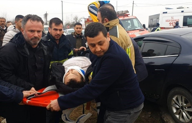 Halk otobüsüyle otomobil çarpıştı! Yarın askere gidecek olan genç hayatını kaybetti - Resim: 2