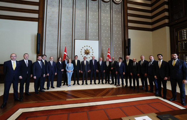 Cumhurbaşkanı Erdoğan Ali Koç'u ağırladı, o komplo teorisi çöktü - Resim: 0