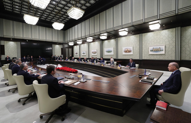 Cumhurbaşkanlığı Kabinesi toplandı! Ana gündem İstanbul depremi - Resim: 0