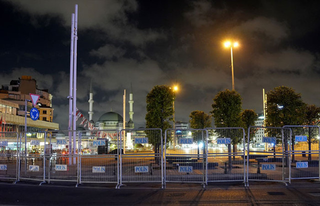 İstanbul'da 1 Mayıs önlemleri! İstanbul'da bazı yollar trafiğe kapatıldı - Resim: 0