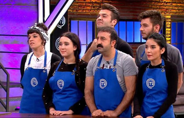MasterChef'te O Ses Türkiye rüzgarı işte haftanın eleneni ve dokunulmazlığın sahibi  - Resim: 3