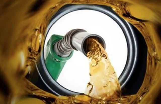 Benzin ve motorinde indirim haberi! Aracı olanları mutlu edecek - Resim: 0