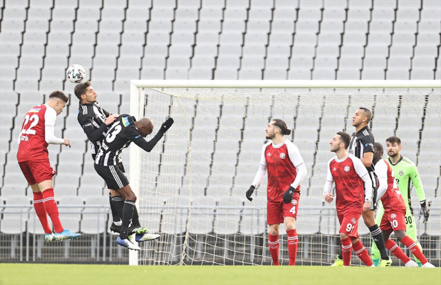 Lider Beşiktaş'ın yürüyüşünü Fatih Karagümrük'te durduramadı - Resim: 0