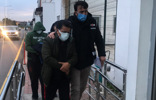 Adana merkezli 11 ilde dolandırıcılık ve rüşvet soruşturması - Resim: 0