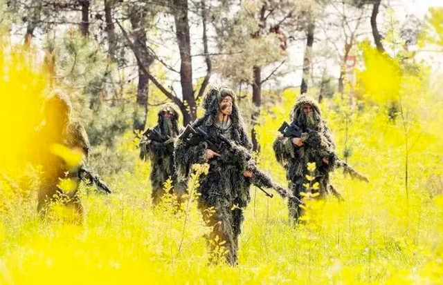 İki filmden etkilendi keskin nişancı oldu sniper Didem erkek meslektaşlarına eğitim veriyor - Resim: 0