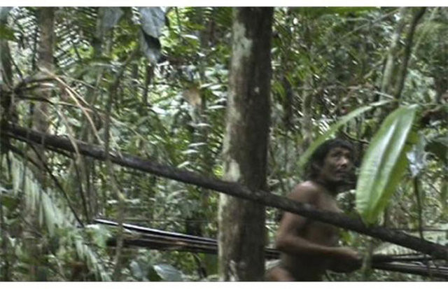 Gizli kamerayla çekilen ilkel kabile - Resim: 1