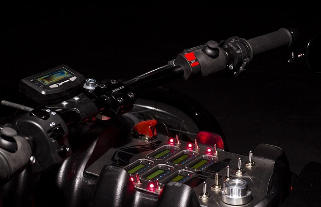 Hem karada hem de havada gidebilen motosikletten yeni görüntüler - Resim: 1