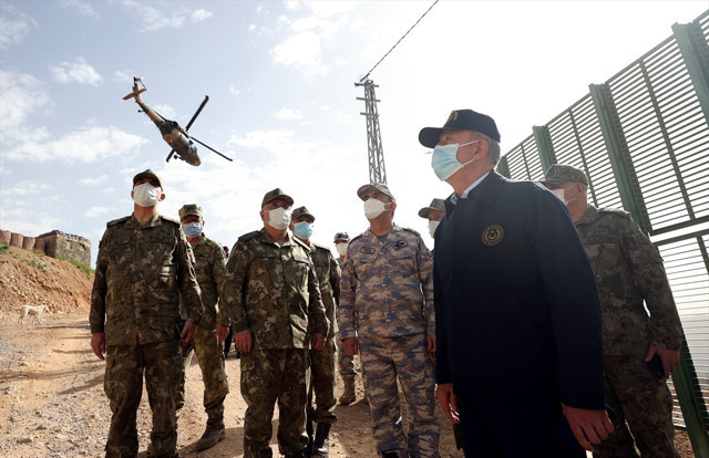 Hulusi Akar'dan Yunanistan'a tepki: Haritaya baksınlar kim yayılmacı? - Resim: 1