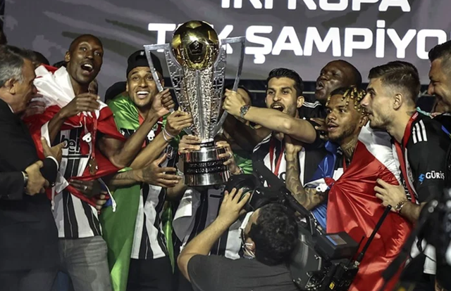 Ozan Tufan gidiyor Dorukhan Toköz geliyor - Resim: 0