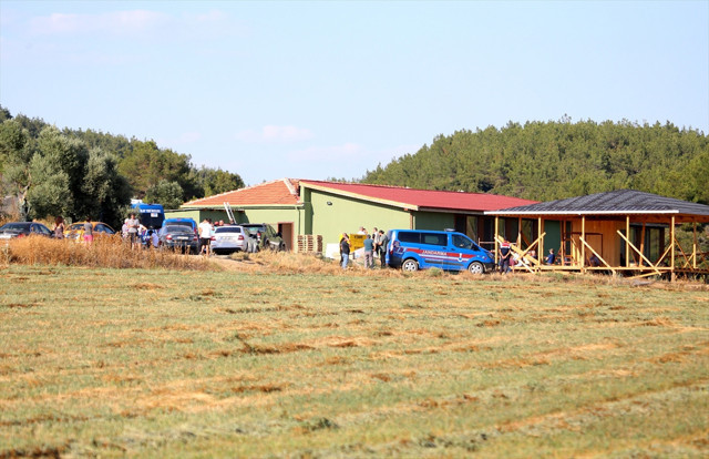 Eğitimci Nazmi Arıkan ve şoförü çiftlik evinde öldürüldü - Resim: 1