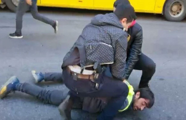 1 Mayıs kutlamaları olaylı başladı! Taksim'e çıkmak isteyenlere polis izin vermedi, gözaltılar var - Resim: 6