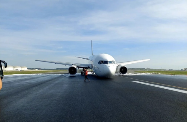 İstanbul Havalimanı'nda facianın eşiğinden dönüldü! İniş takımları açılmayınca... - Resim: 2