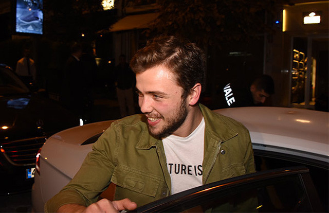 Ölümden dönmüştü Tolga Sarıtaş kaza sonrası ilk kez görüntülendi! - Resim: 4