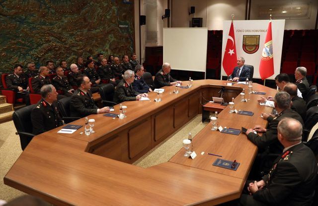 5 general TSK'dan neden istifa etti? Bakan Hulusi Akar'dan açıklama geldi - Resim: 0