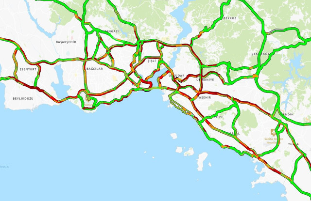 İstanbul’da trafik kilitlendi! Bayramda bu neyin trafiği isyanı... - Resim: 0