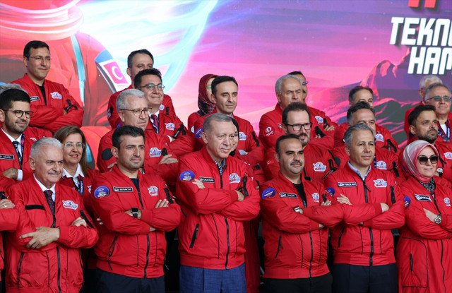 Cumhurbaşkanı Erdoğan, TEKNOFEST İzmir'de muhalefete çağrı yaptı! Kılıçdaroğlu'nu bu sözlerle eleştirdi - Resim: 3