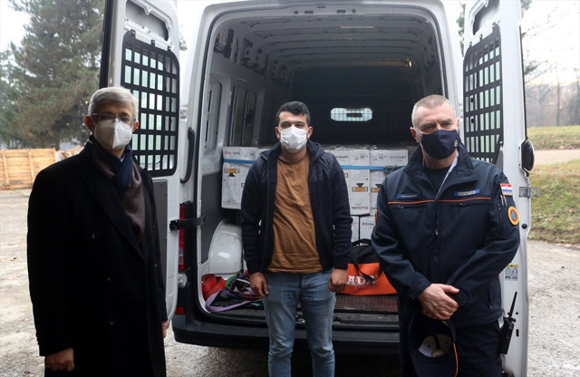 Türkiye'nin yardım malzemeleri, depremin vurduğu Hırvatistan’a ulaştı - Resim: 0