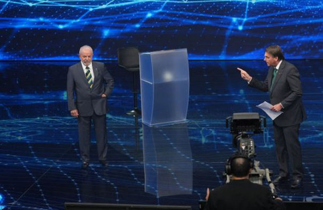 İki aday arasında şiddetli tartışma: Küçük diktatörcük, yalancı, utanmaz - Resim: 0