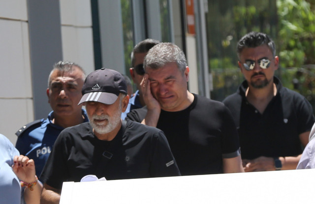 İsmail Küçükkaya kahroldu! Annesi Halise Küçükkaya yaşamını yitirdi - Resim: 3