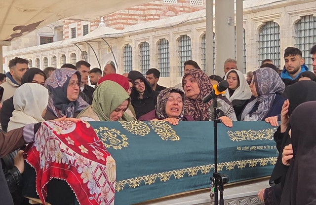 Oyuncu Sevil Akdağ sosyal medya fenomeni Elif Kırav'ı öldürmüştü! Şükran Kırav: Onun da elinden alsınlar... - Resim: 0