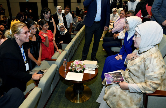 Emine Erdoğan'dan, Koruyucu Aile Sistemi açıklaması: Tüm dünyada yaygınlaşmalı - Resim: 0