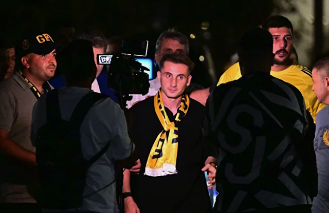 Kerem Aktürkoğlu, eşine yapılan o hareketten sonra ateş püskürdü, hukuki süreç başladı - Resim: 0