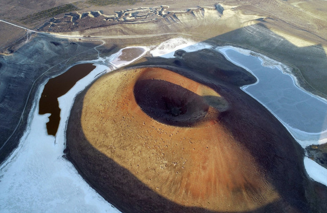 Dünyanın nazar boncuğu Konya'daki Meke Gölü yeniden hayat bulacak - Resim: 0