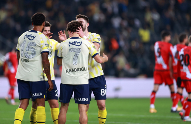 Fenerbahçe ikinci yarı açıldı! Rayo Vallecano’yu 3-1 mağlup etti - Resim: 0