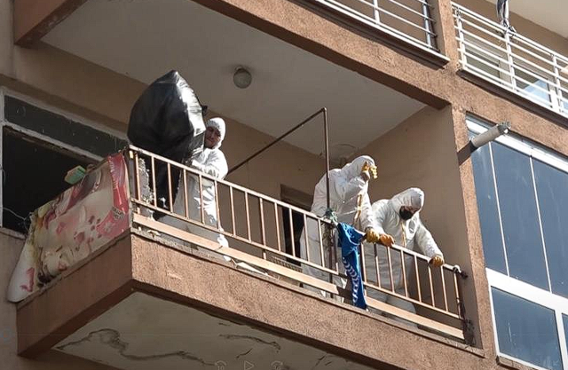 Emekli öğretmenin cansız bedeni çöp evde bulundu - Resim: 0