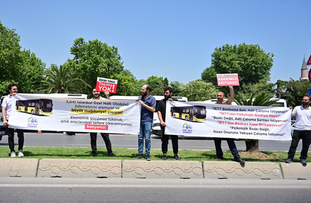 İETT'ye bağlı özel halk otobüsü sahiplerinden İBB binası önünde protesto - Resim: 1