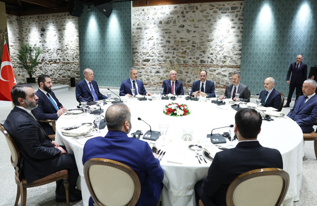 İstanbul'da önemli zirve! Cumhurbaşkanı Erdoğan, Şara ile bir araya geldi - Resim: 3