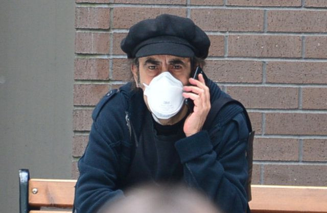 3. kez kansere yakalandı! Kötü haberi verdi tedaviye başladı: MFÖ Özkan Uğur ne kanseri sağlık durumu... - Resim: 1